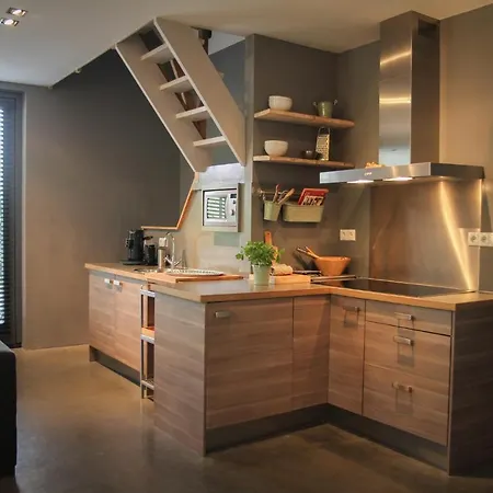 Homestay De Greenhouse *